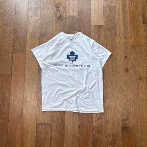 Men’s Vintage Y2K Gildan Toronto Maple Leafs graphic tee
